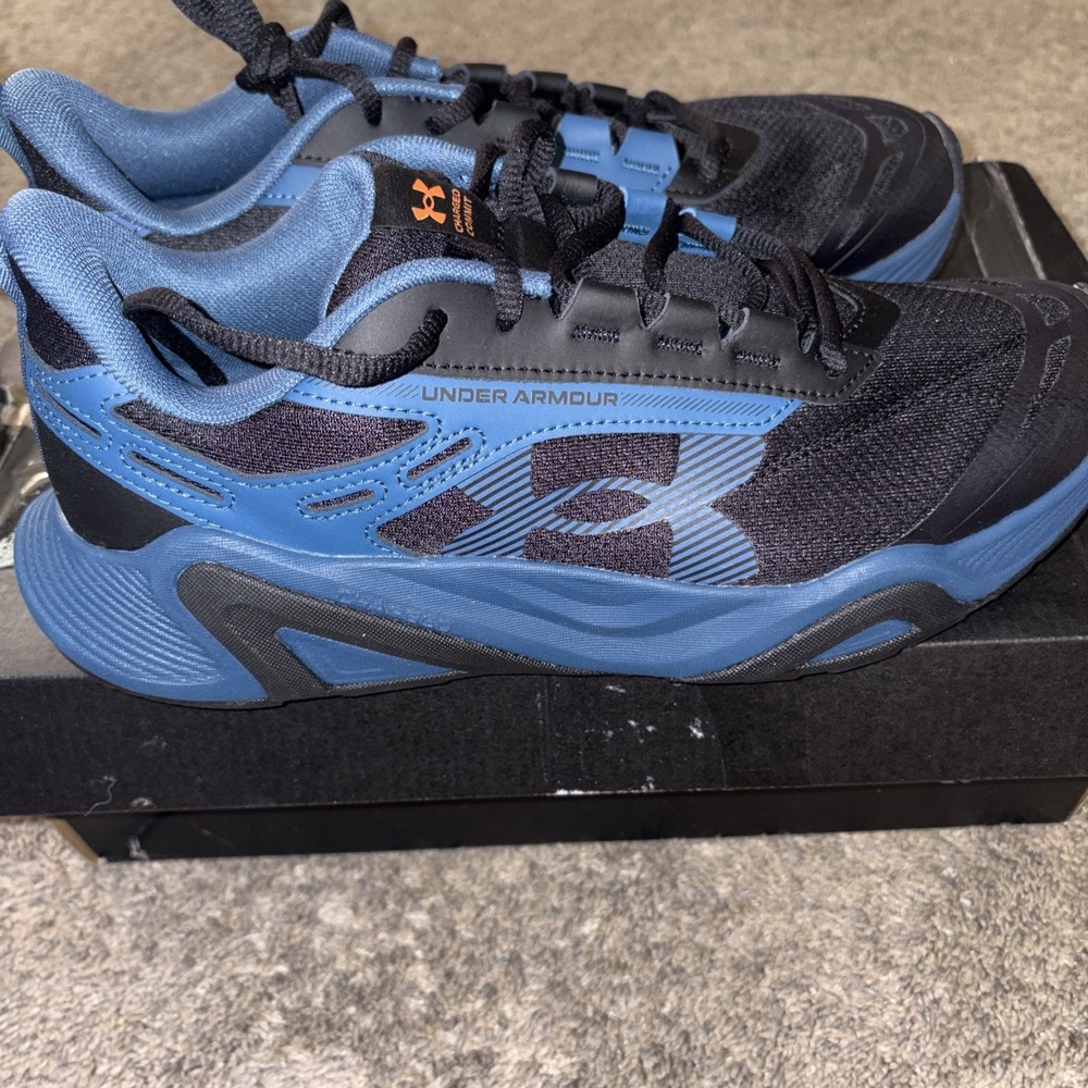Under Armour Charged Commit Trainer 5 Mens Size 9 Blue Black Sneaker 3027140-498